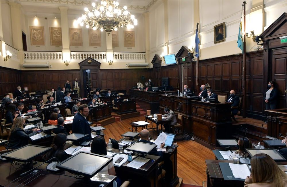 Ley Presupuesto 2022Esta mañana la Cámara de Senadores de Mendoza, trata la ley presupuestaria, de Avalúo y de Impositiva.Foto: Orlando Pelichotti