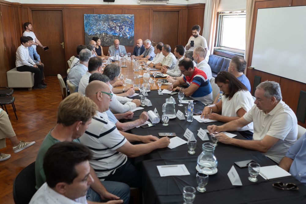 Rodolfo Vargas Arizu  llevó adelante un encuentro con 47 asociaciones y cámaras empresariales de distintos sectores económicos de la provincia. 