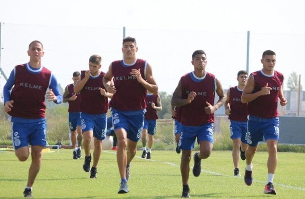 Según Russo en septiembre podría regresar el fútbol argentino.