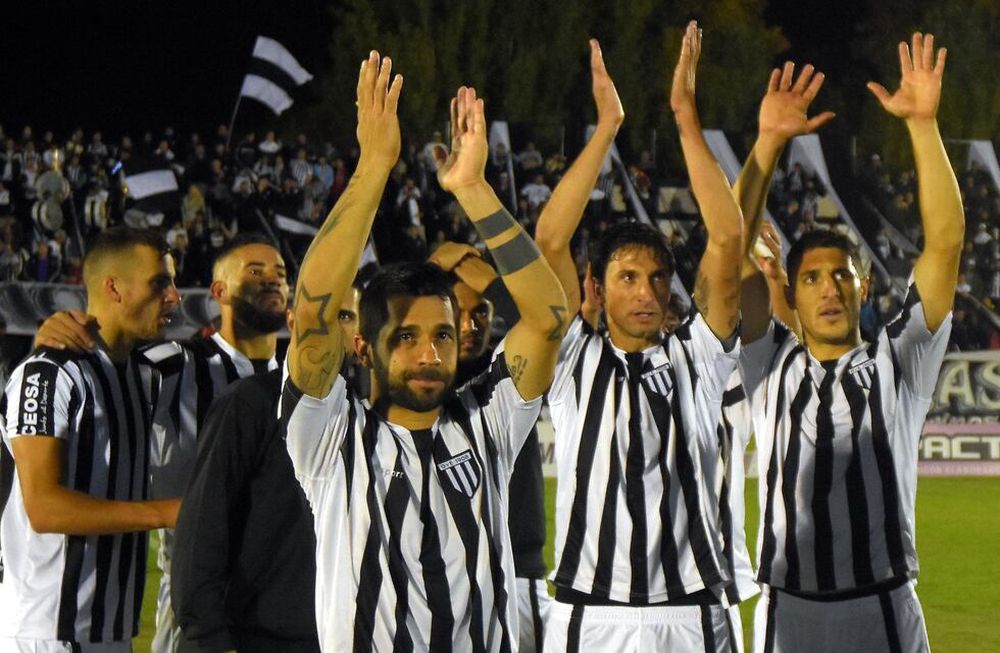 El Lobo comienza los 180 minutos de la final por el segundo ascenso a la B Nacional