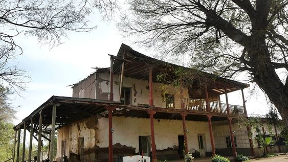Casa del Altillo, que perteneciera al Gobernador Tiburcio Benegas. Ubicada en el margen del Río Mendoza, en Palmira (San Martín). Foto : Orlando Pelichotti  / Los Andes