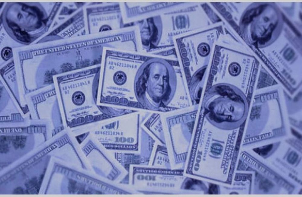 El dólar se despertó en la última rueda de la gestión Macri
