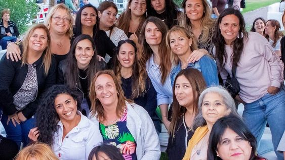 Stevanato incentiva actividades de concientización por el cáncer de mama