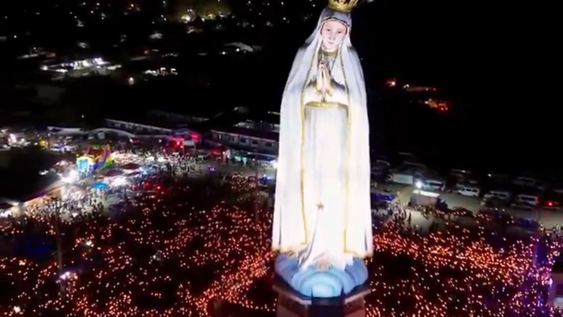 La Virgen más grande del mundo en Crato, estado de Ceará, Brasil.
