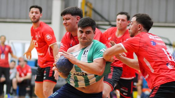 Handball. El septeto masculino de la UN Cuyo perdió en su debut frente a Municipalidad de Alta Gracia.