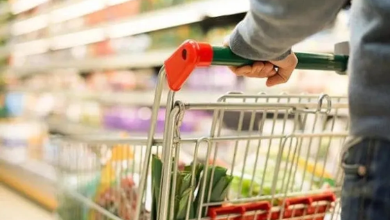Los precios de alimentos y bebidas son m{as caros en Argentina que en otros países en el 47% de los casos según el Ieral.