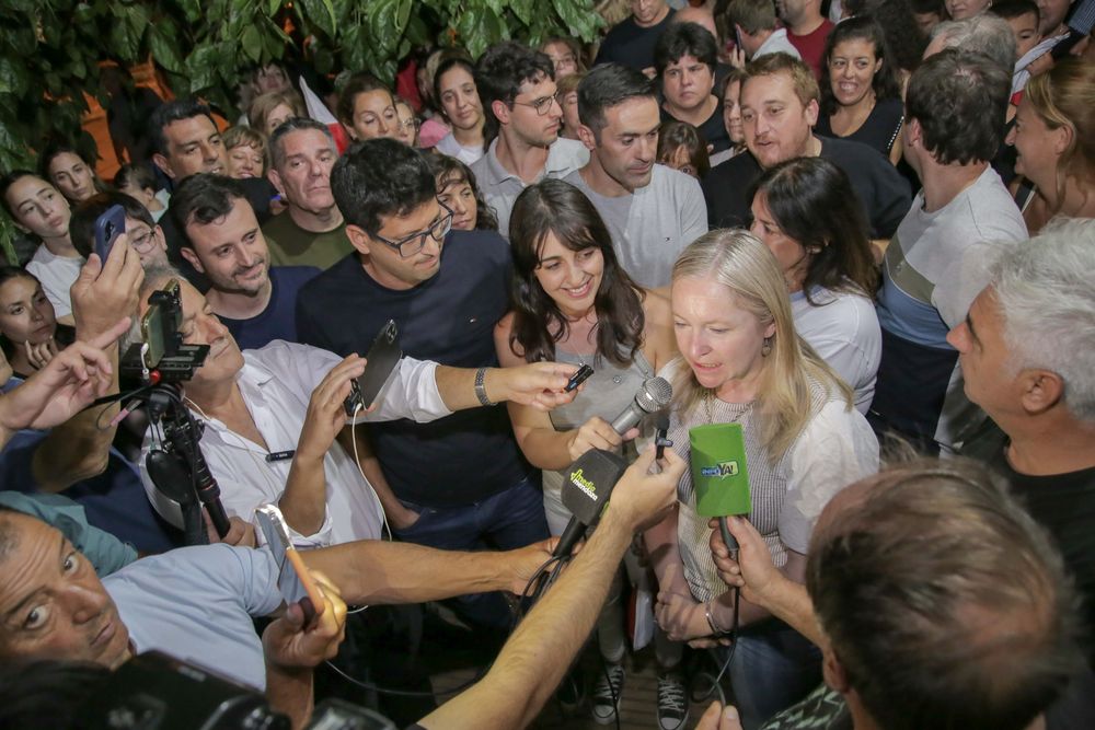 La vicegobernadora, Hebe Casado, en los festejos de Cambia Mendoza + La Libertad Avanza en San Rafael. 