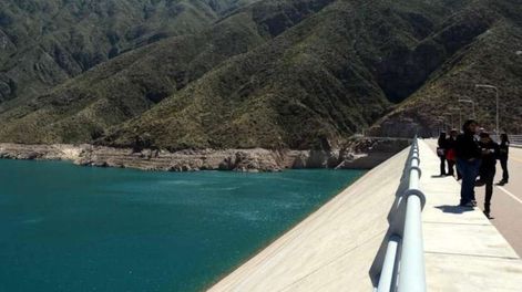 El Gobierno pide extender la transición de Los Nihuiles y Diamante, por los daños que provocó la tormenta de enero. 