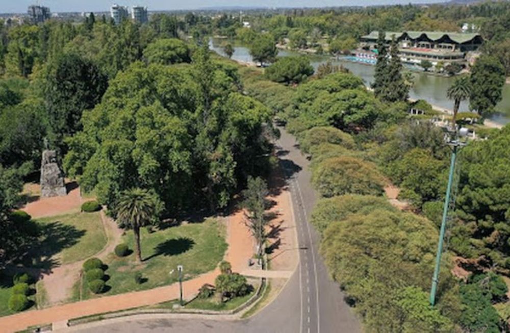 Parque San Martín: quiénes serán los nuevos encargados de la limpieza