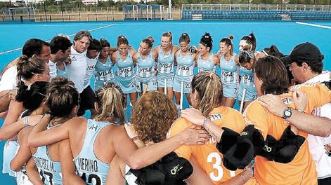 Las Leonas y un duro desafío: Australia