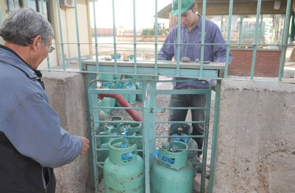 Programa Hogar: ¿Cómo cobrar los $254 para adquirir la garrafa, o pagar menos de $300 por tu factura de gas?