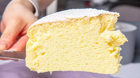 que es la torta esponja japonesa: la receta para hacerla en casa con 5 ingredientes