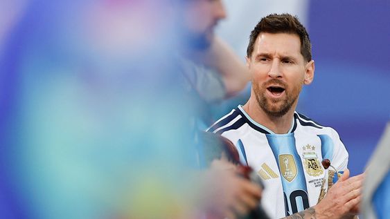 Argelia presentó una queja ante la FIFA contra el arbitraje del partido ante Argentina en el debut.&nbsp;