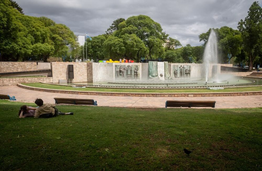 El calor sigue haciéndose presente en Mendoza. Foto: Ignacio Blanco / Los Andes