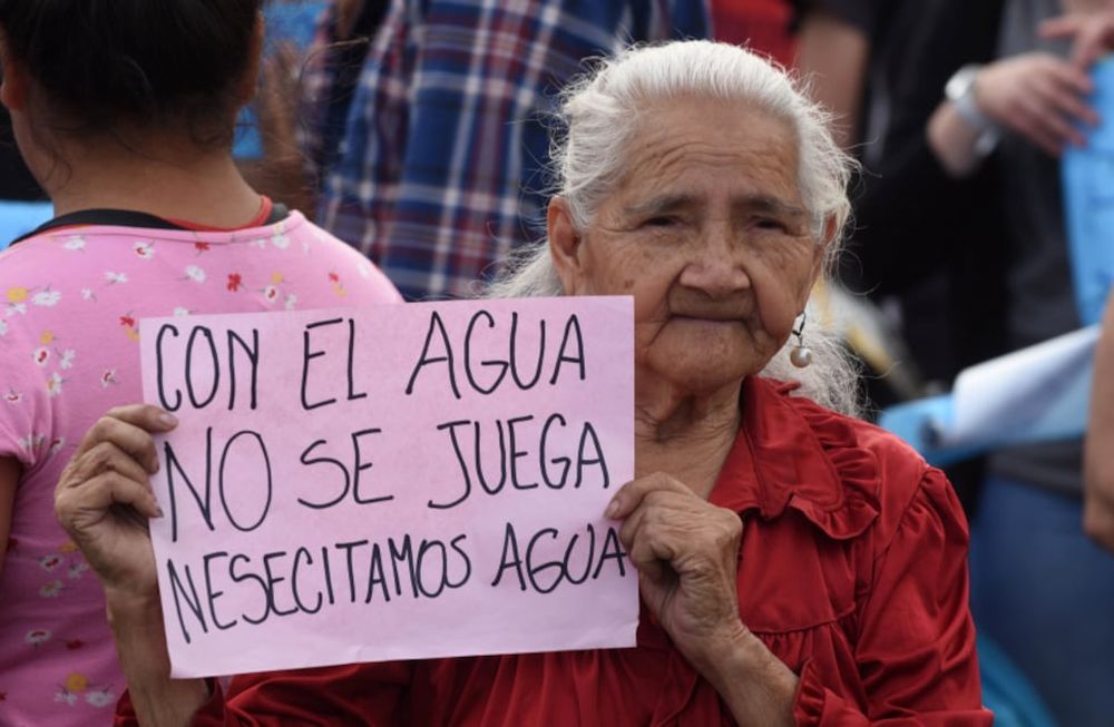 Vecinos de La Favorita ya han hecho varios reclamos por falta de agua. / Los Andes