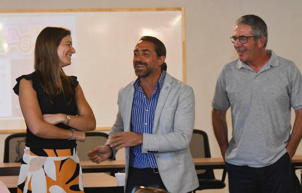 Giancarlo Spinetta titular del nuevo organismo de la ovalada y el Subsecretario Federico Chiapetta.