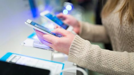 Entre lo que querés comprar y lo que podés pagar: cinco cosas a tener en cuenta para cambiar el celular