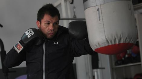 Entrenamiento del ex campeón mini mosca Juan Carlos Cotón Reveco.