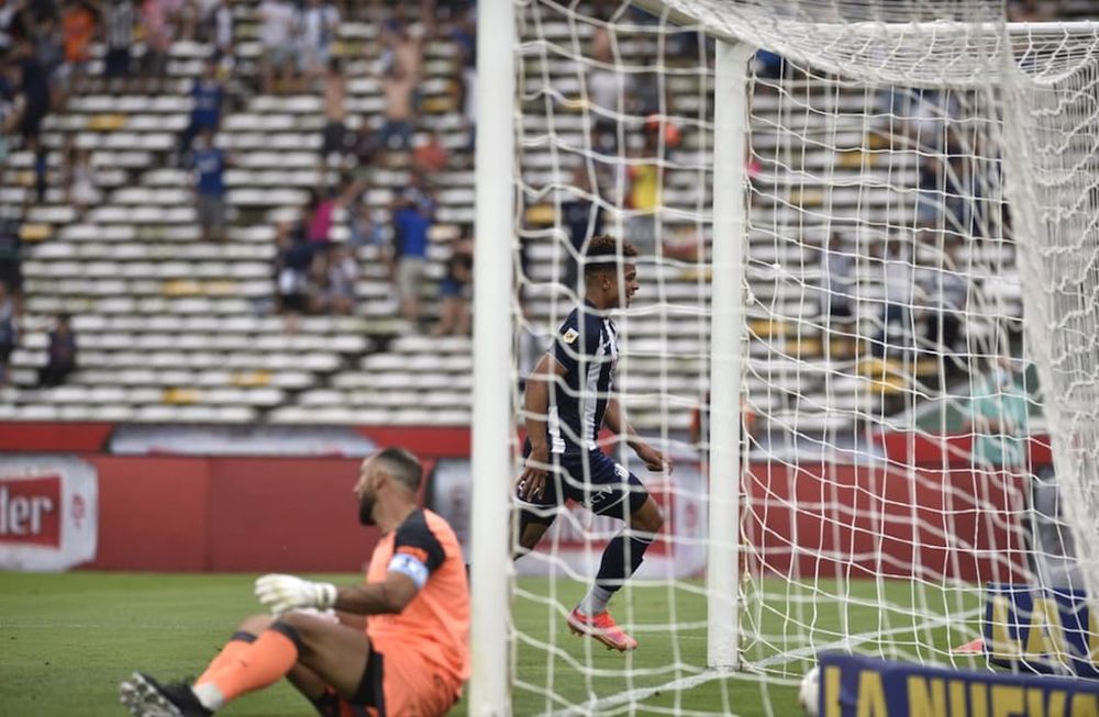 Talleres recibió a Huracán por la Liga Profesional en el estadio Mario Alberto Kempes.  (Facundo Luque)