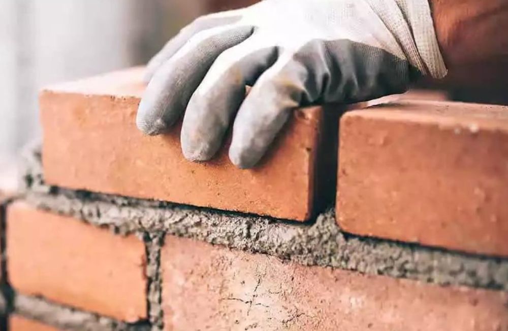 Han caído las ventas de materiales, producto de que no se están haciendo obras públicas y las obras privadas poseen un nivel de actividad muy bajo.