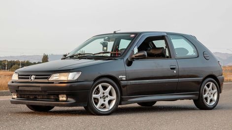 Así se vería el nuevo Peugeot 306: la versión 2027 del histórico auto