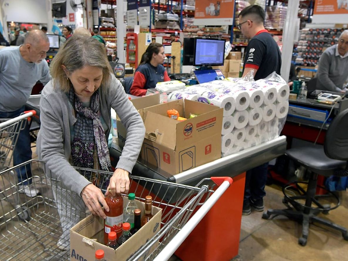 Compras en supermercados y mayoristasFoto. Orlando Pelichotti