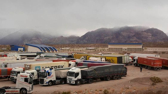 Desde ProMendoza calculan que desde enero y hasta abril de este año se exportaron en total 45.240.334 kilos de manufacturas. Foto: Marcelo Rolland / Los Andes