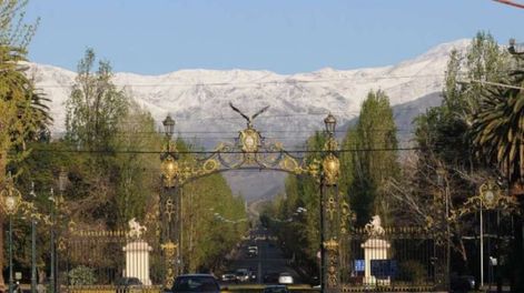 La avenida Emilio Civit  y los recuerdos de ayer - Por Julio Cësar Bac