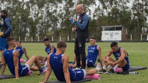 El Tomba, de la mano del Gallego Méndez, debe mejorar en el aspecto defensivo. /gentileza prensa de Godoy Cruz.