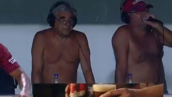 En Santiago del Estero el calor no da tregua, por esta razón, ¡relataron en cuero!