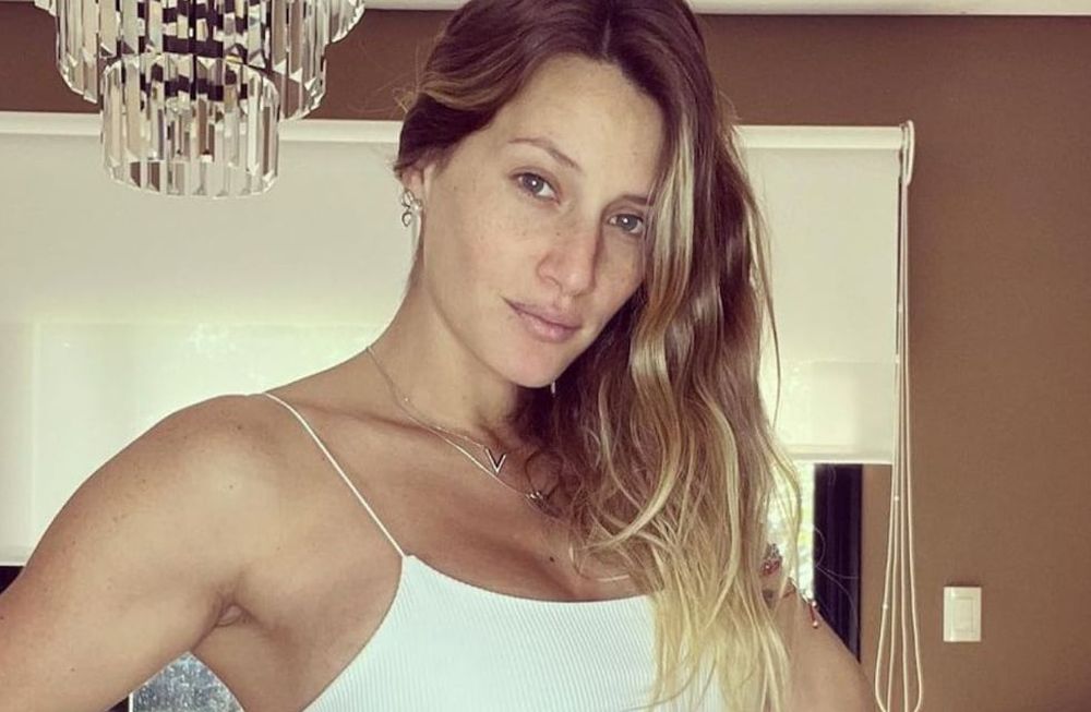 Mica Viciconte sorprendió al posar con un conjunto de lencería diminuto