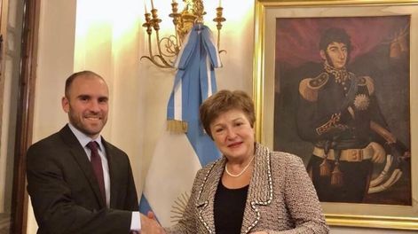 El sinuoso envión del Fondo y una reforma enmascarada - Por Edgardo R. Moreno