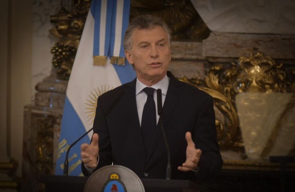 Organismos y empresas públicas, obligadas por Macri a comprar deuda en default