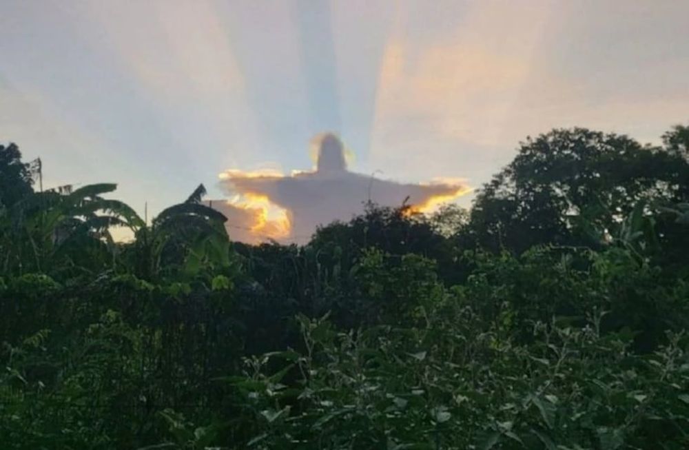 Una nube con la forma del Cristo Redentor de Brasil causó todo tipo de reacciones en las redes.