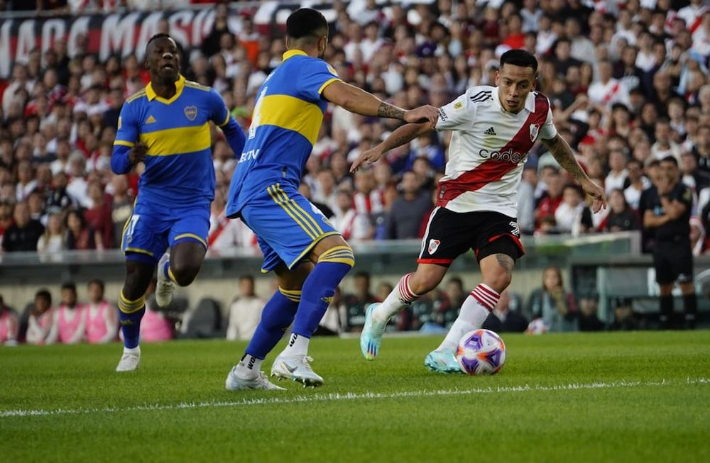 River y Boca podrían volver a cruzarse, esta vez en octavos de final de la Copa Libertadores de América. (Clarín)