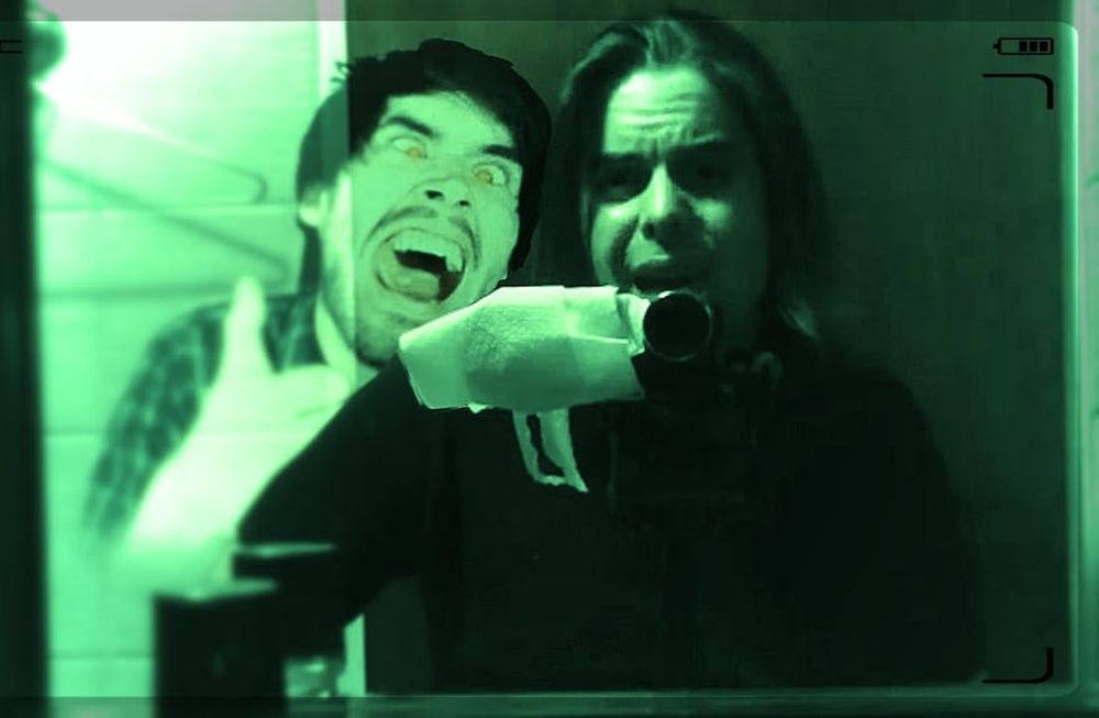 Top 5 de los YouTubers que la rompen contando actividades paranormales