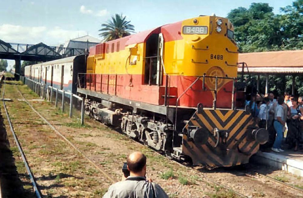 El último tren: pasaron 25 años y muchas promesas