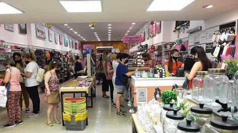 Los Andes | Crecen las ventas en el comercio mendocino, pero perdió cinco puntos de participación en el producto bruto provincial. Foto: Mariana Villa