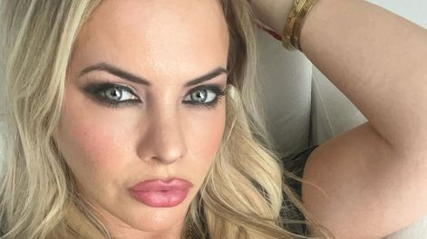 Así lució Alejandra Maglietti su pancita de embarazada entre los viñedos en Mendoza