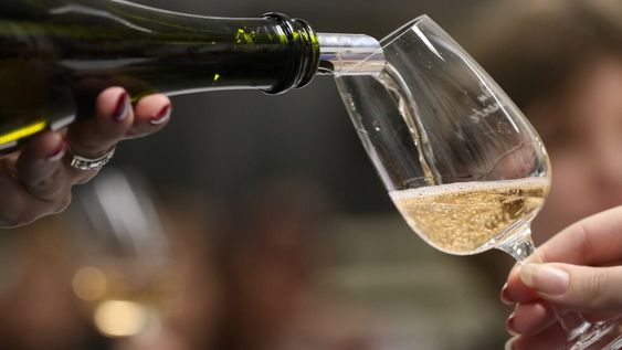 La Ciudad celebra el Mes Aniversario del Vino como nuestra bebida nacional.
