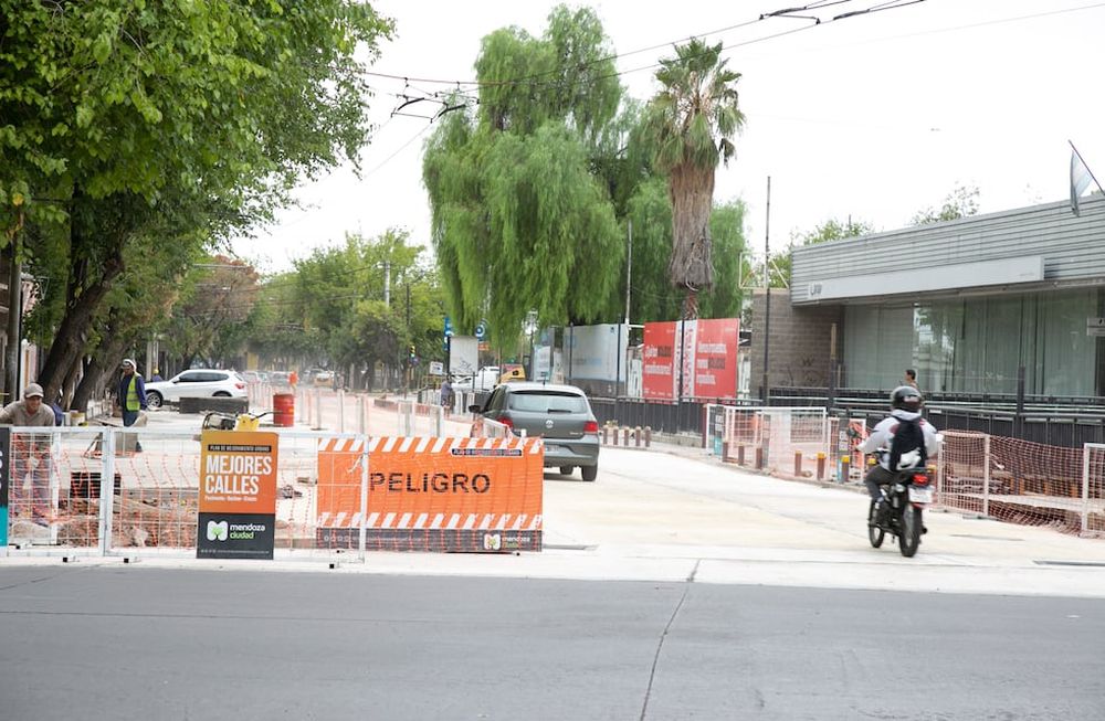 Informe de tránsito: dos nuevas habilitaciones de media calzada en tramos de Morón y Maipú en Ciudad