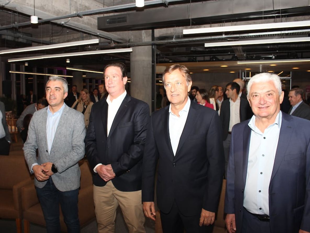 Sebastián Bragagnolo, Julián Groisman, Rodolfo Suarez y Alfredo Panella.
