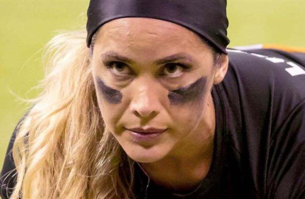 Una abogada mendocina es la primera argentina en jugar fútbol americano profesional