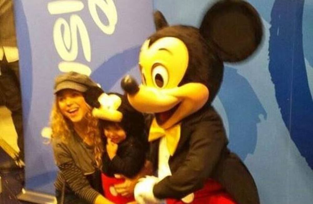 Shakira mostró su pancita de siete meses de embarazo