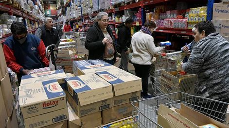 Mayoristas rechazan la paritaria de comercio y reclaman por una reforma laboral.