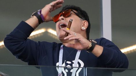 Después de las metidas de pata, Maradona salió a justificar y a pedir disculpas