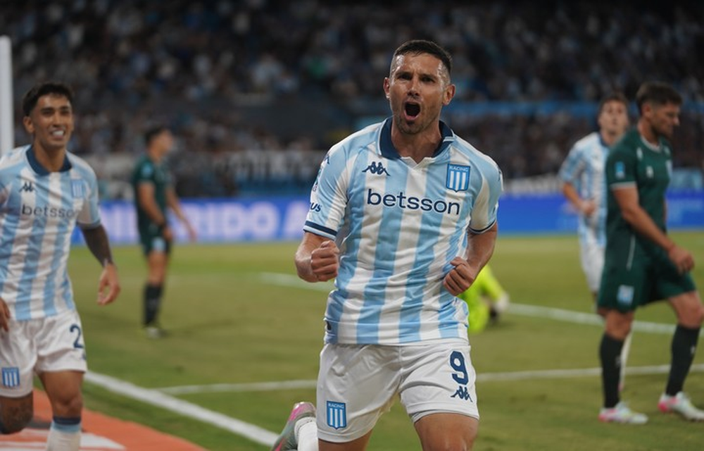 Maravilla Martínez marcó dos goles en el triunfo de Racing Club sobre Estudiantes de Río Cuarto.&nbsp;