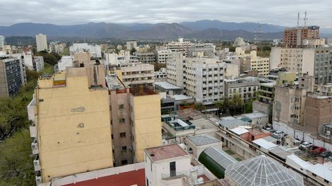La máxima pronosticada para mañana será de 26°C y la mínima de 10°C.Foto:  Orlando Pelichotti/ Los Andes