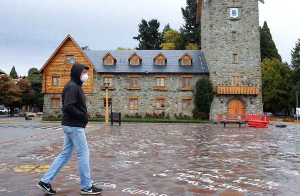 Casi 30 estudiantes de Córdoba volvieron con coronavirus del viaje de egresados a Bariloche