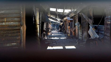 Los Andes | Tras el perder todo en el incendio, y un año y medio de espera, en un mes esperan darle un nuevo lugar a los vendedores de la Feria PersaFoto: Orlando Pelichotti